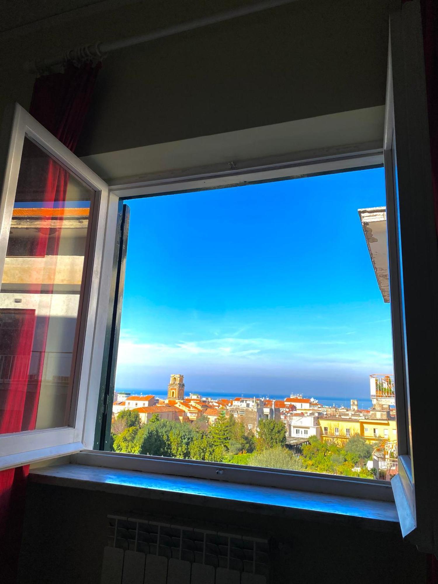 Casa Mar - Elegant Apartment With Pool And Panoramic Terrace In The Heart Of Sorrent Exterior foto