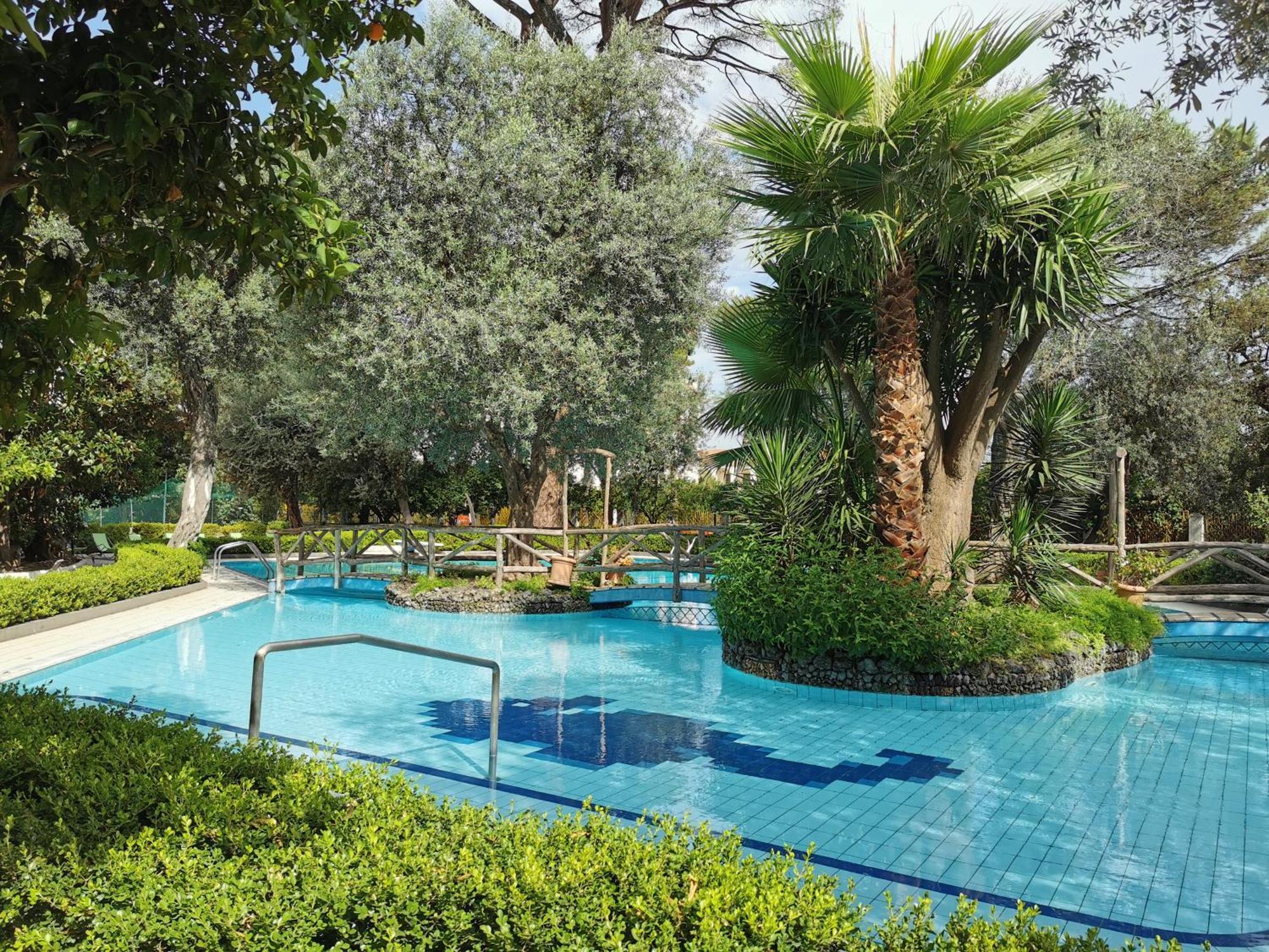 Casa Mar - Elegant Apartment With Pool And Panoramic Terrace In The Heart Of Sorrent Exterior foto